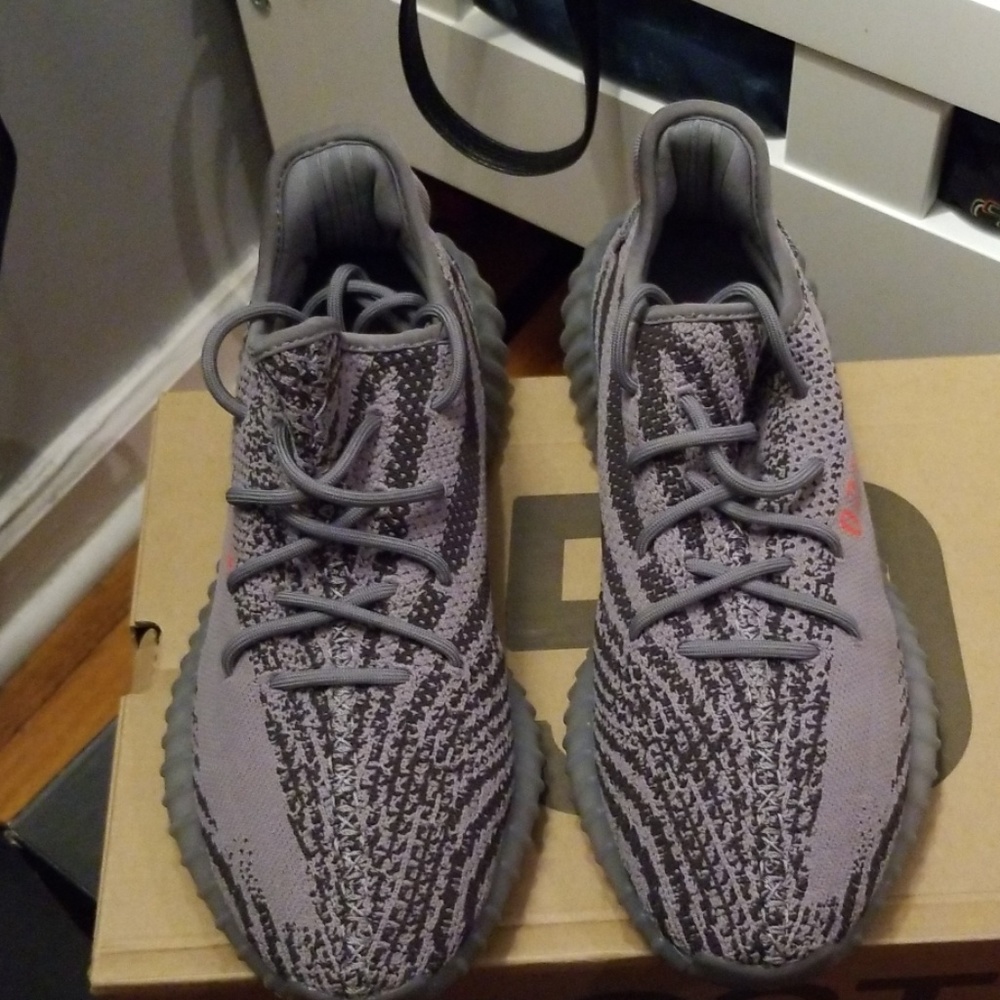 Yeezy Boost 350 V2 Beluga 2.0